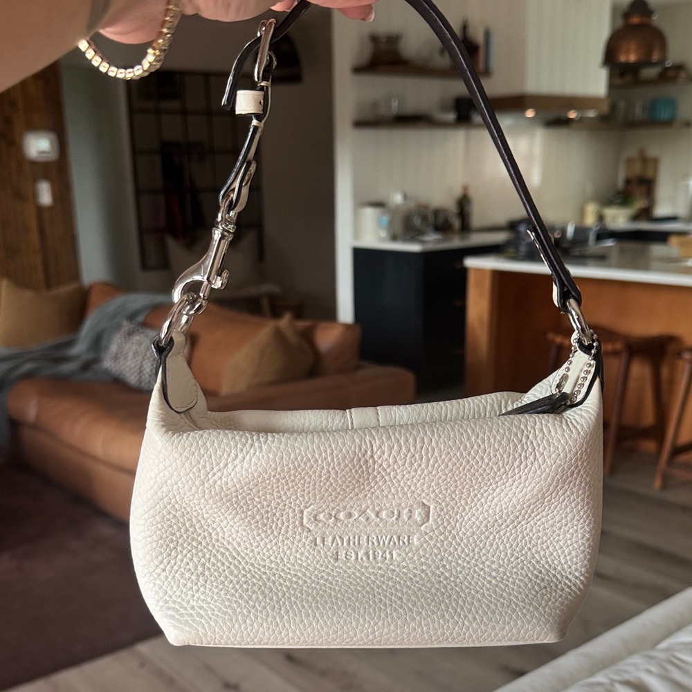 Mini vintage white coach bag